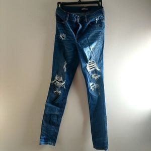 Distressed Size 2R Express Skinny Leg Jeans